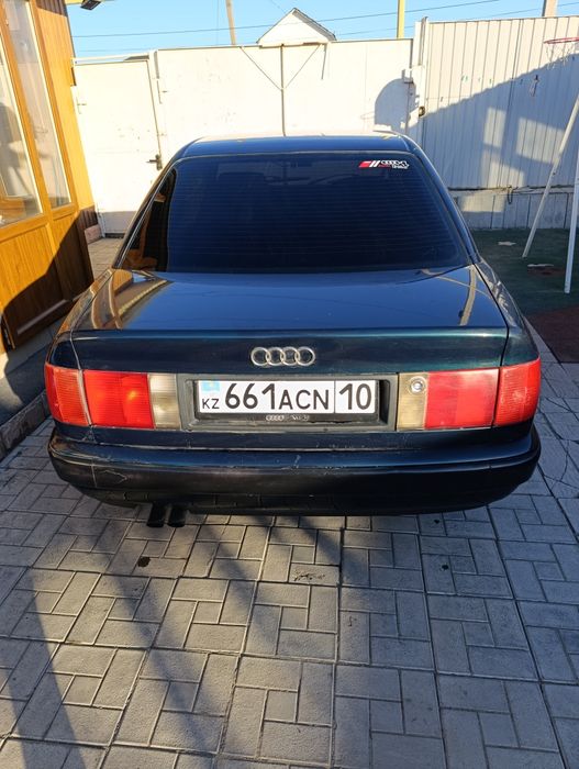 Audi 100 C 4 2,6