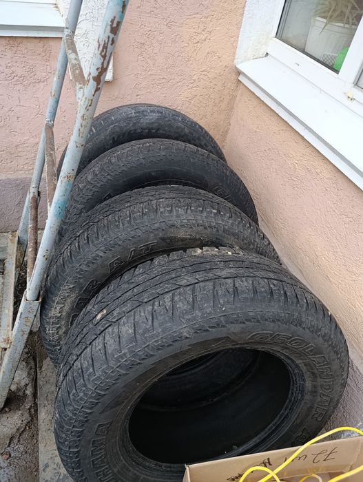 Продам Шины на прадо