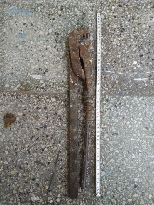 Тръбен  ключ стар