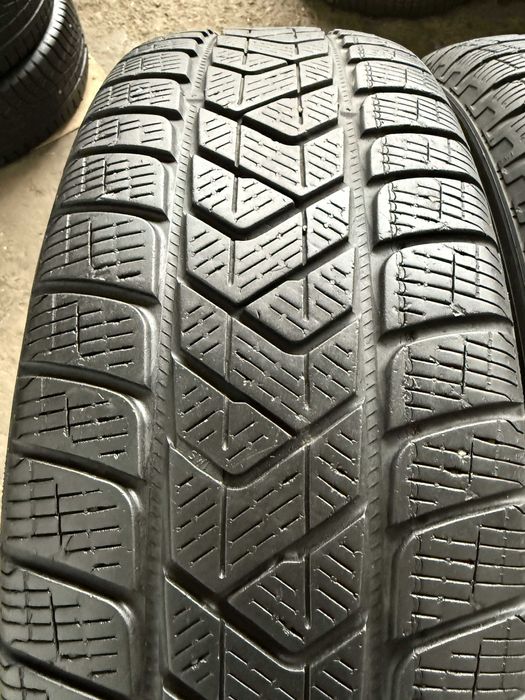 4x Anvelope Iarna 215/65 R17 seal - Pirelli Scorpion Winter