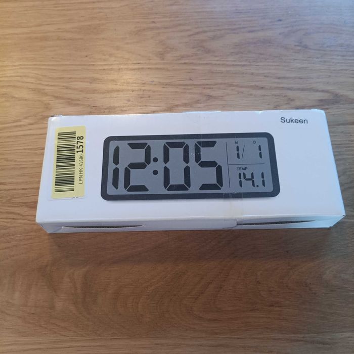 НОВ! Дигитален стенен часовник, големи цифри, температура, безшумен