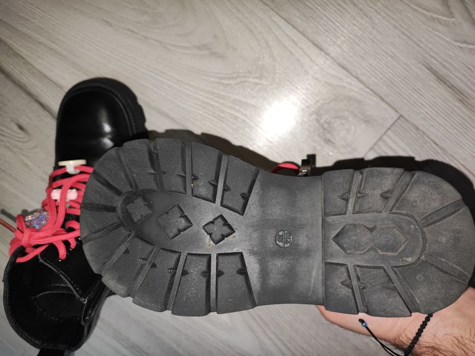 Ghete piele,Benvenuti pt. fetite, marimea 32