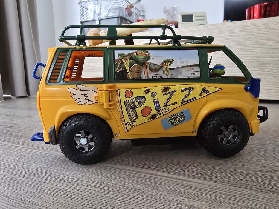Masinita Pizzafire VAN cu 4 testoase ninja