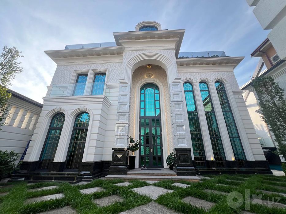 ЕвроДом  Премиум класса 1000 м2 , 5,5 соток