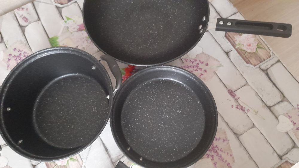 Продам набор сковородок, б/у