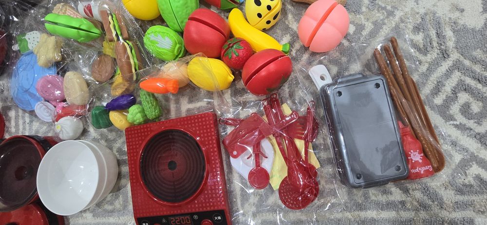 Посудка новая в контейнере