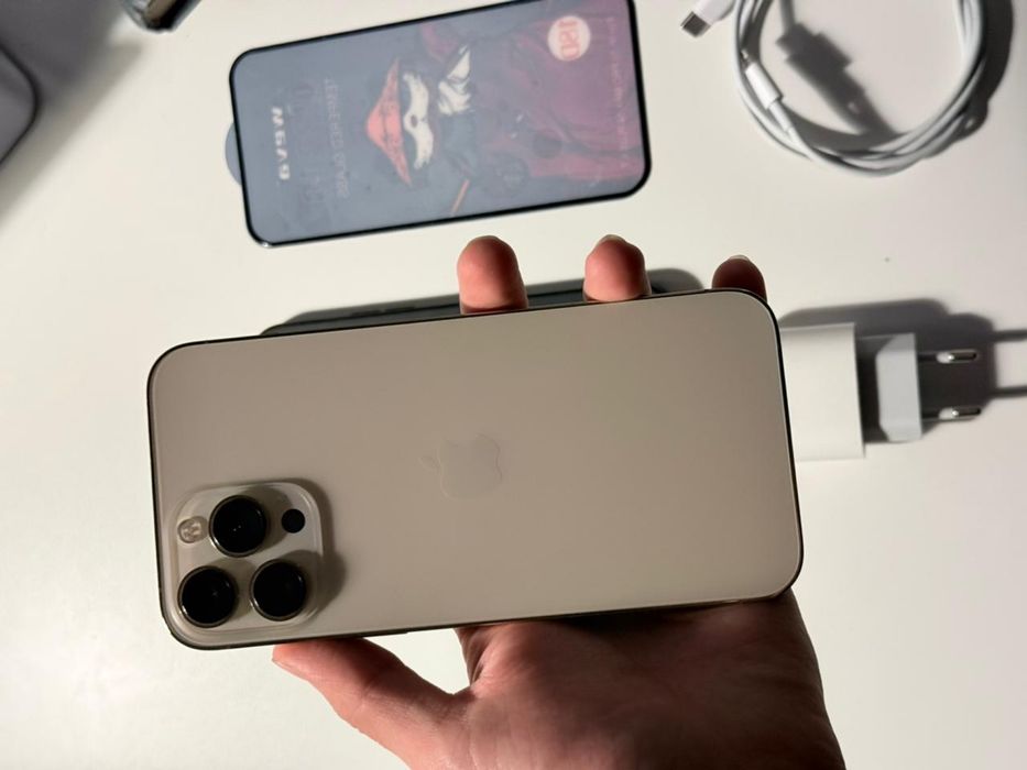 iPhone 13 Pro Max ; 256gb