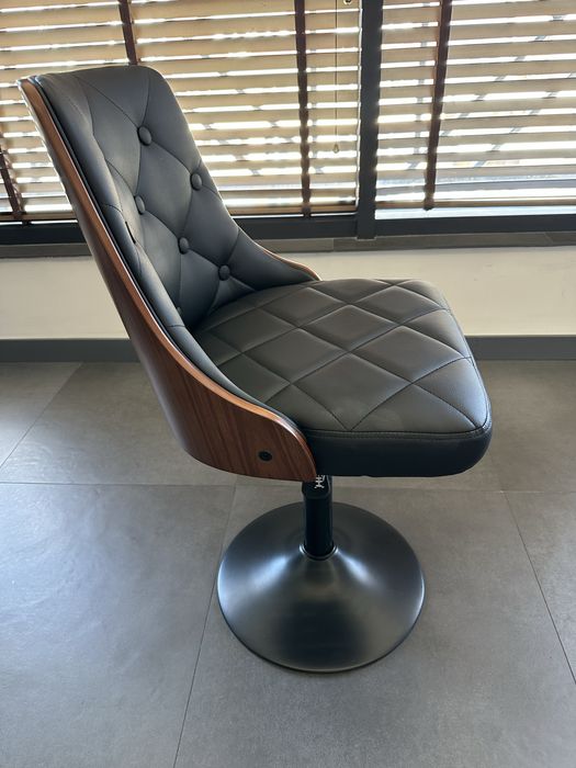 Стол с кръгла основа Boston-2г гаранция и безплатна доставка до офис