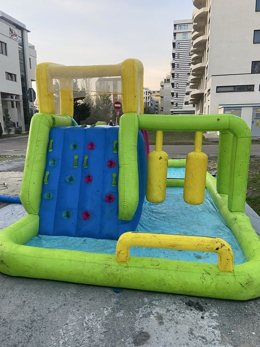 Vand/Topogan gonflabil / piscina