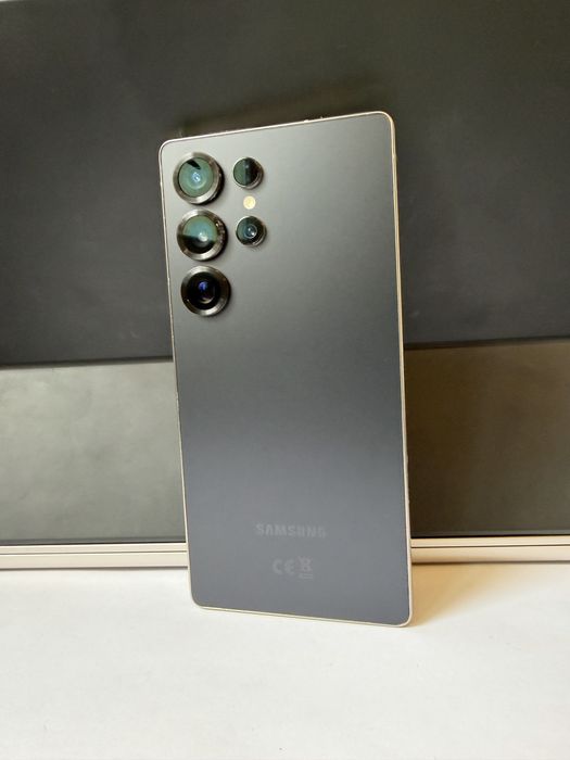 Samsung S25 Ultra 256Gb 100% батерия