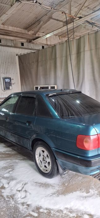 Продам ауди 80 б4 1992