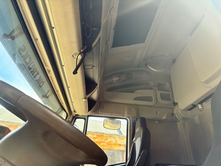 Vand  Iveco+semiremorca Schmitz
