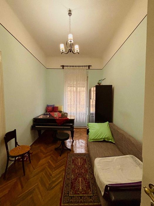 De vânzare: Apartament cu 4 camere direct de la proprietar.