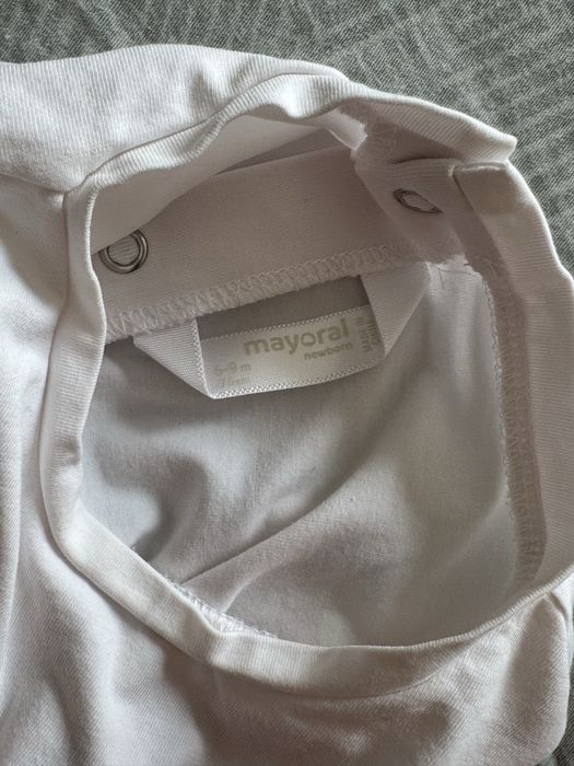 Комплект на Mayoral 6-9 месеца