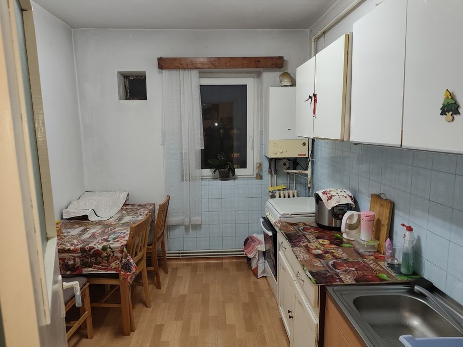 PF vând apartament decomandat in Manastur