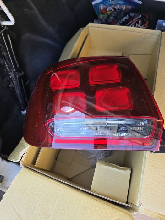 Lampă Tripla stânga Sandero nouă