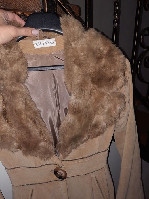 Palton bej Urma cu blana