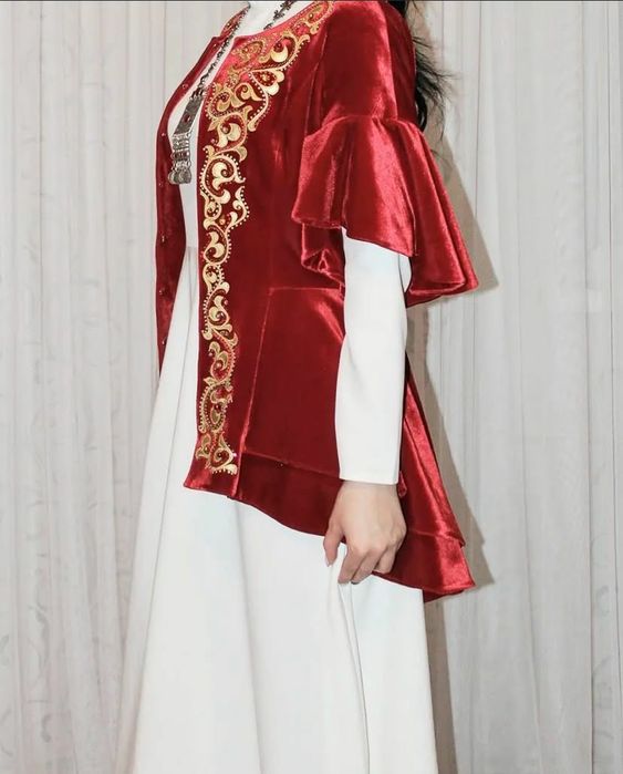 Кажекейлер 20 мынан укарашениемен