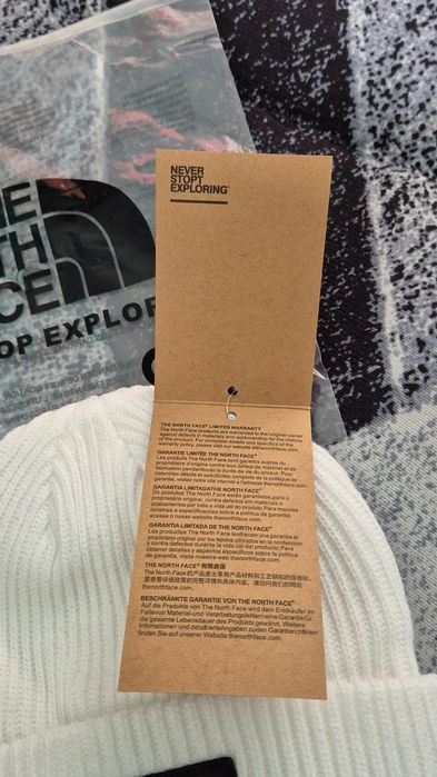 Caciula The North Face alba