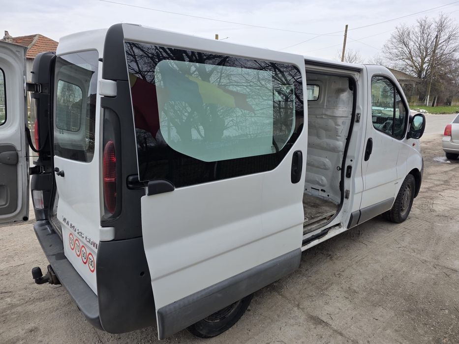 Opel Vivaro 2.5 , 2005