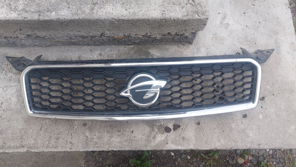 Продам решётка равон р3