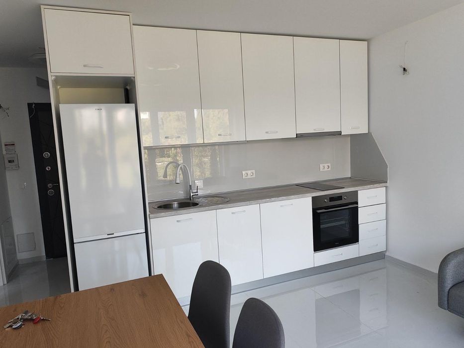 Дава се под наем Двустаен апартамент в София, Обеля 2 - 60 кв.м за 600 € - Снимка #2