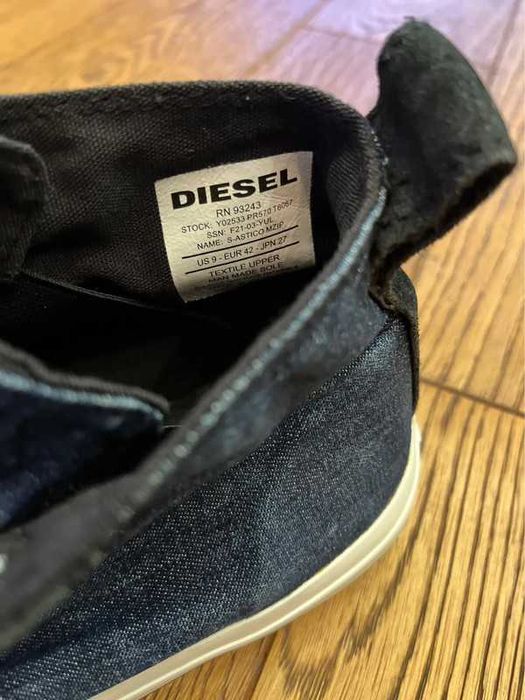 DIESEL seankersi tenisi barbati, marime 42