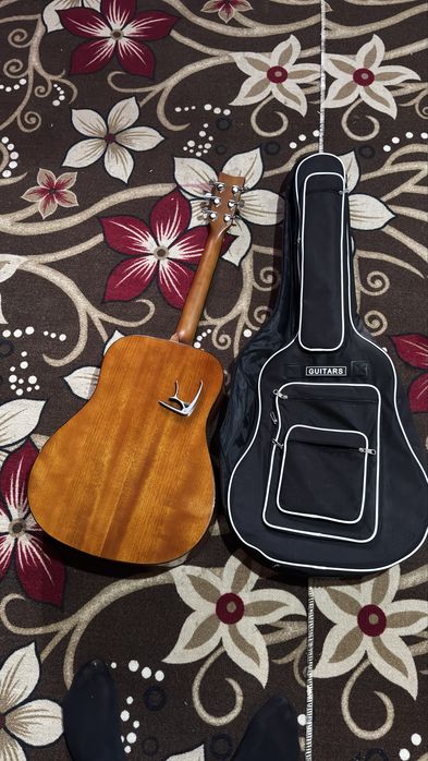 Gitara sotiladi yangi xolati zo‘r