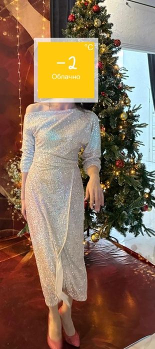 Платье вечернее с пайетками