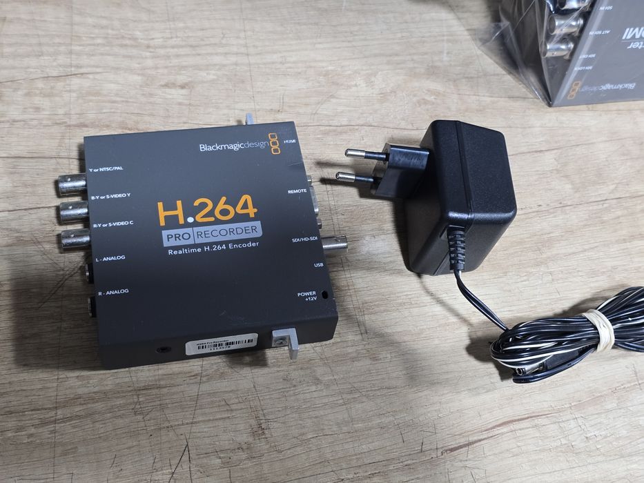 Blackmagic design atem 1 m/e production switcher, sdi, hdmi