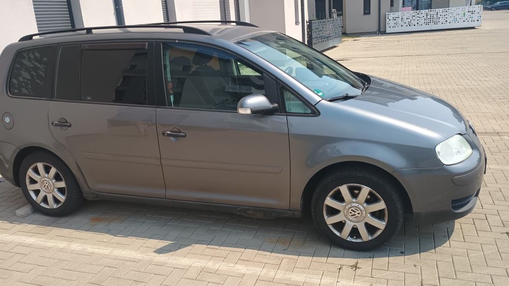 Vw Touran , 1.9 tdi,105cp,2005 BKC ,