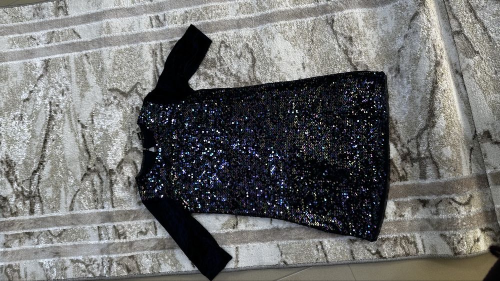 Срочно киімдер сатылады арзан бағада