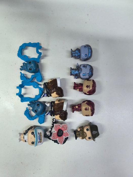 Фигурки из Kinder Stranger things Очень странные дела