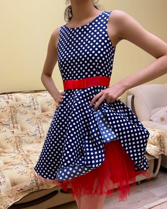 Нарядное платье для девочки