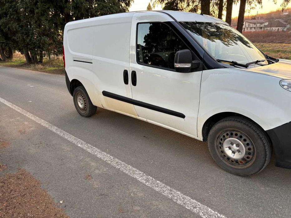 Opel Combo D-Van 2012