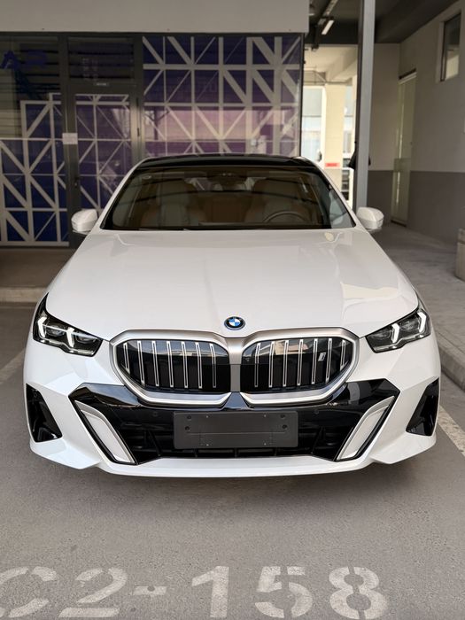 Bmw i5 40L M Sport
