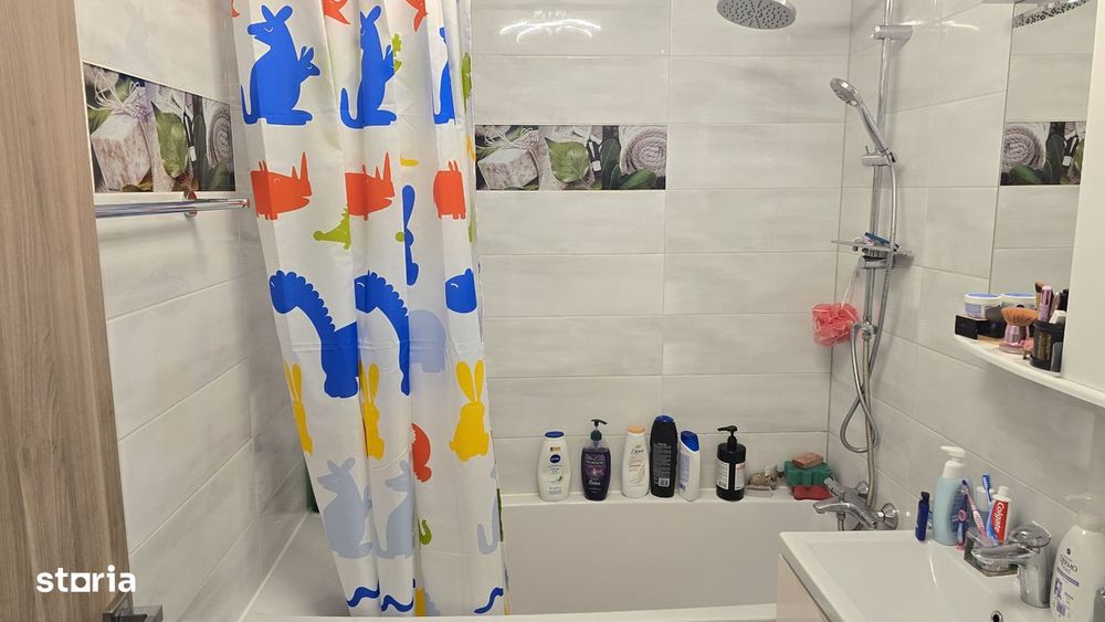 Vand apartament cu 3 camere decomandat  Deva, GARAJ, BOXA Imp. Traian