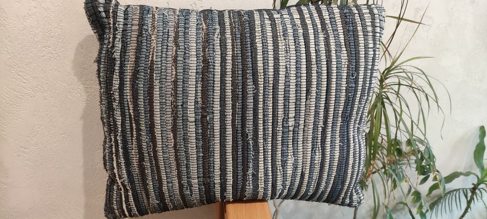 Тъкани възглавници от дънков плат