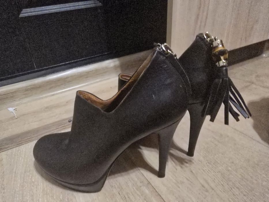 Продам обувь женскую