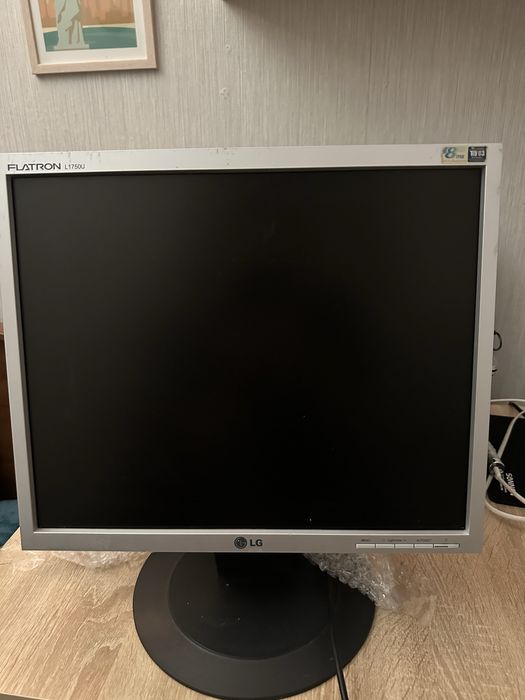 Монитор LG рабочий