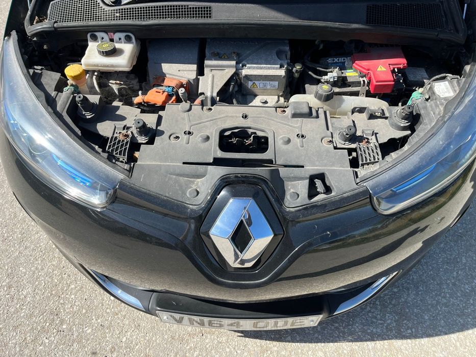 На части или цяло Renault Zoe 41 kwh 2014г дясна дирекция внос от Англия платено мито.