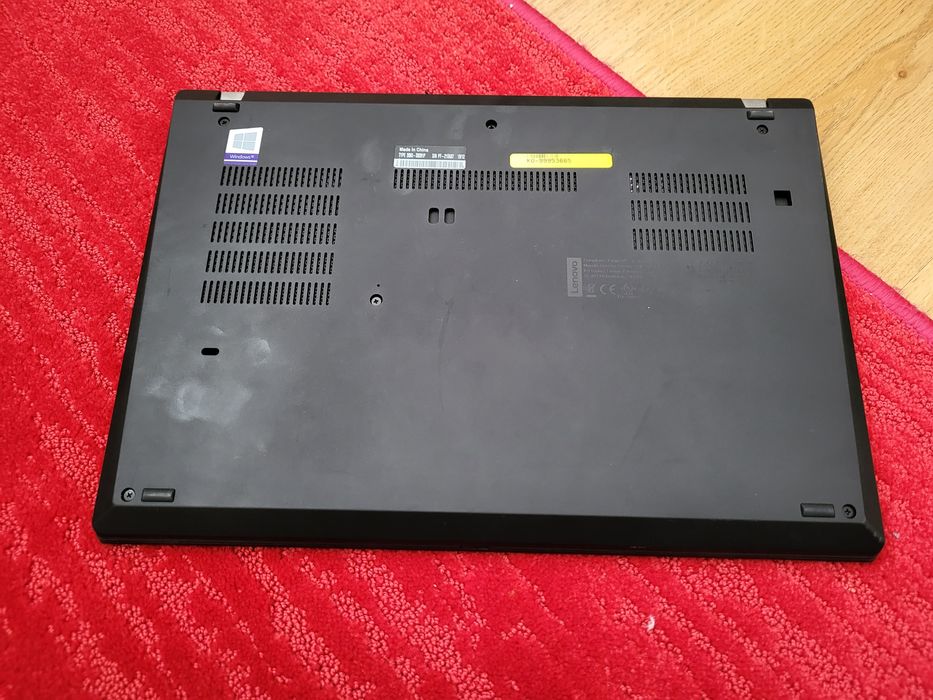 Vând laptop Lenovo Thinkpad T495