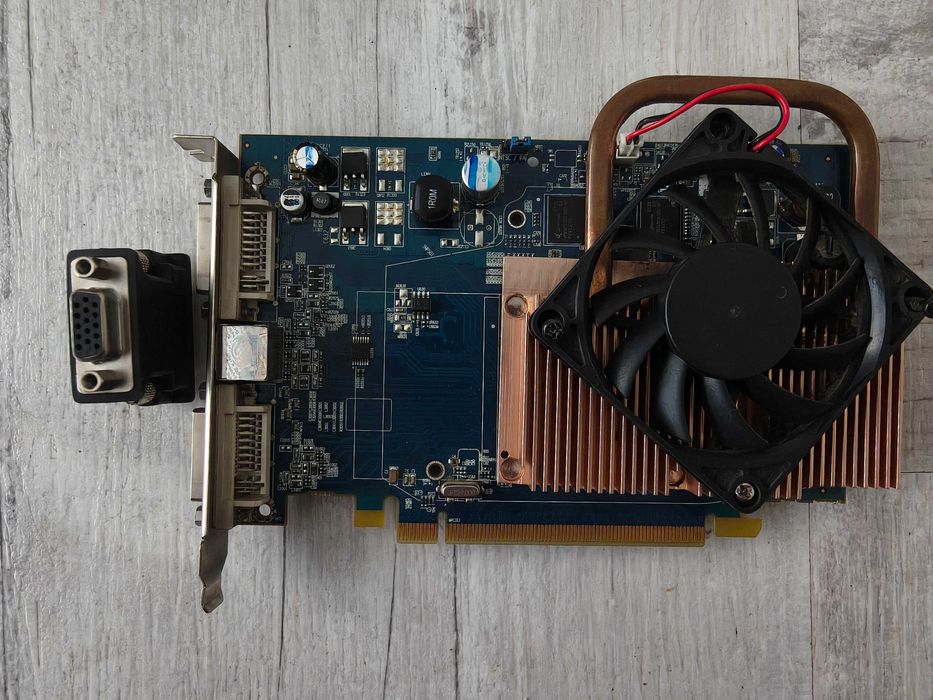 Sapphire ATI Radeon HD 2600 Pro, 512 MB DDR2, 2 x DVI și S-video PCIe