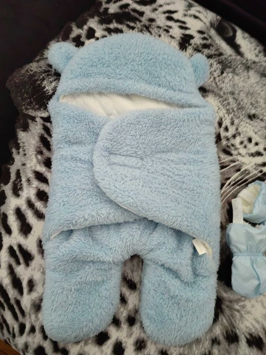 Порт бебе меченце