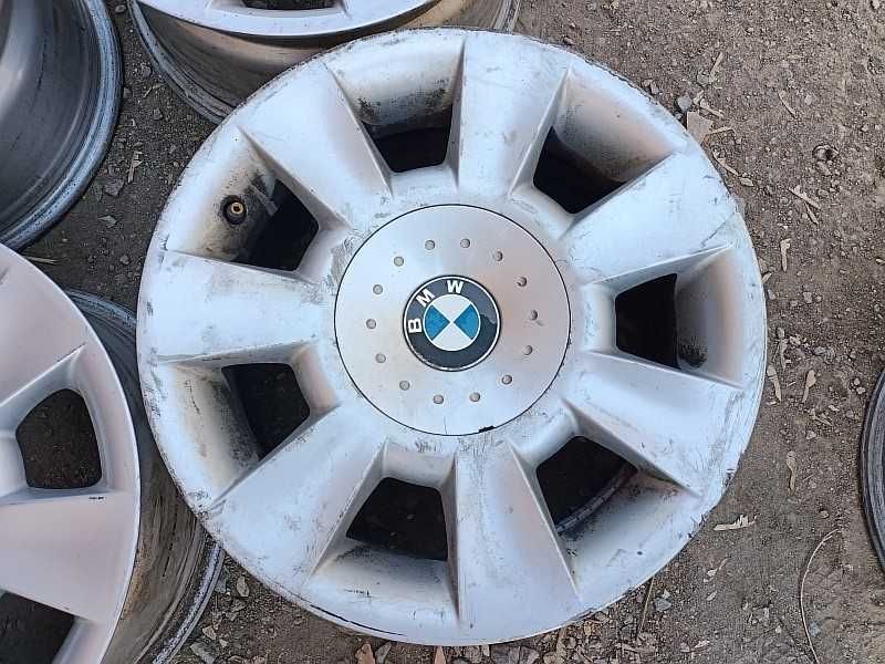 Продам оригинальные легкосплавные диски "83 стиль" на  БМВ 5 е39