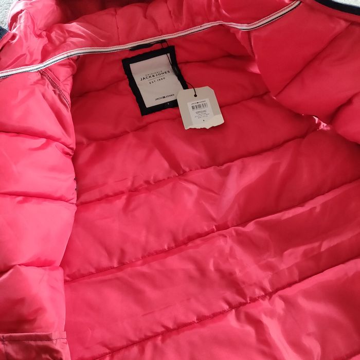 Vesta jack and Jones originals noua marime s originala