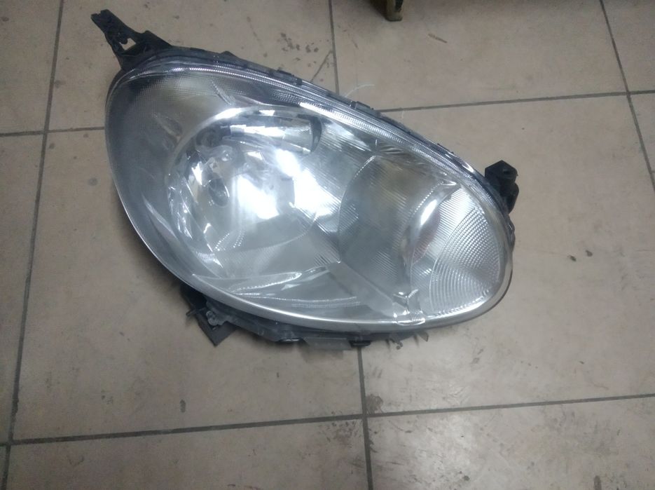 Продам фары от Ниссан Микра