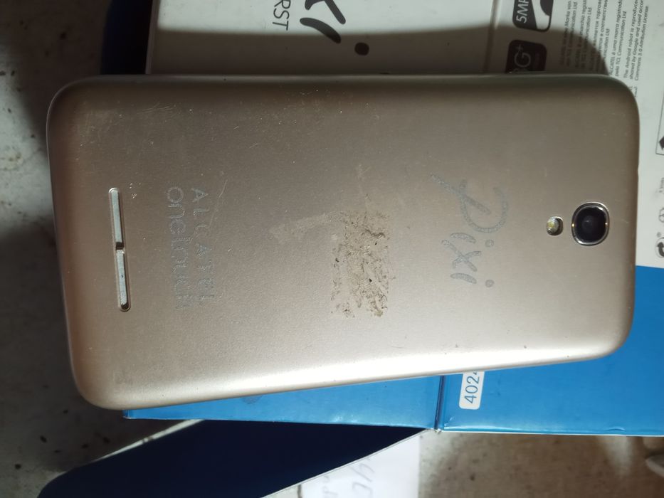 Продам мобильник бу Alcatel onetouch