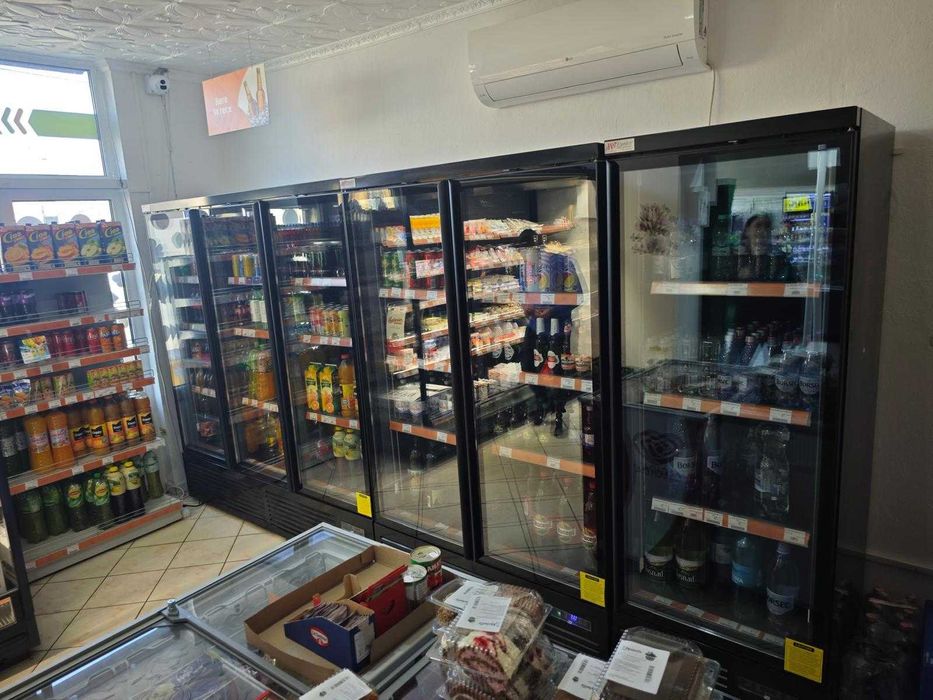 Vitrina frigorifica verticala cu 4 usi - Maxima 4DR / Refrigerare