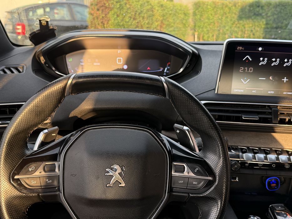 Peugeot 5008 2.0 180cp/ GT Line/Full Led/Camera 360/Navigatie /Automat /7 locuri